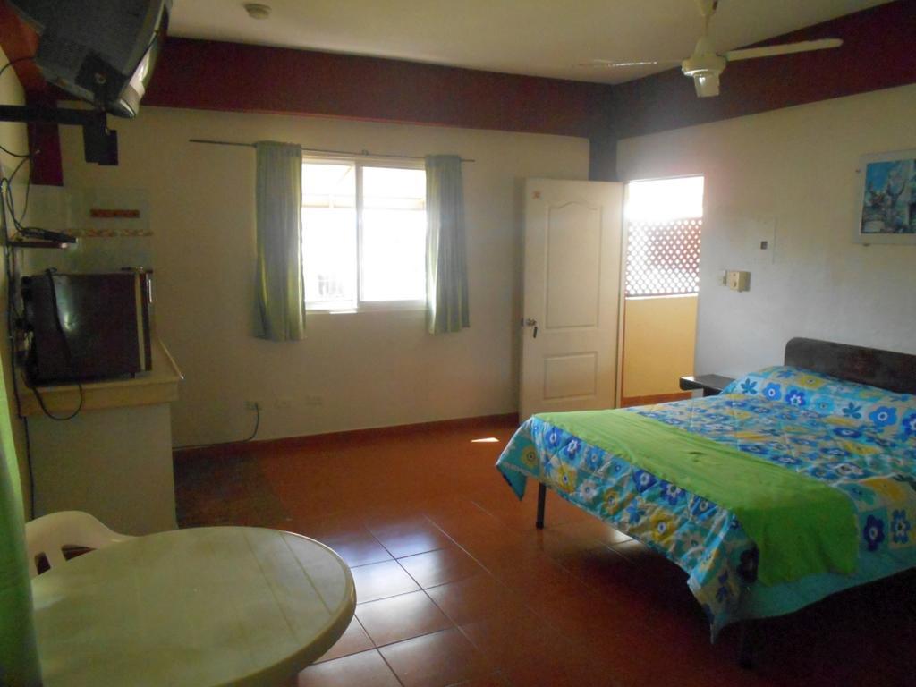Hostal Condo-Parque ซานโตโดมิงโก ภายนอก รูปภาพ