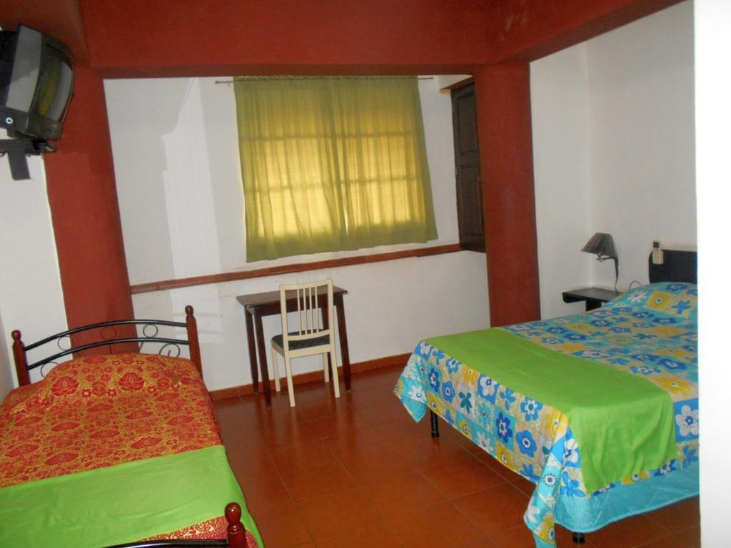 Hostal Condo-Parque ซานโตโดมิงโก ภายนอก รูปภาพ