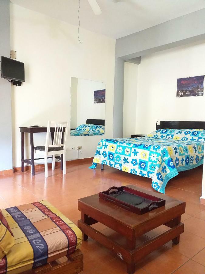 Hostal Condo-Parque ซานโตโดมิงโก ภายนอก รูปภาพ